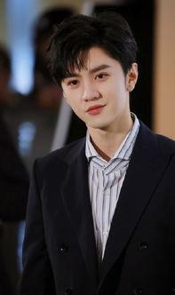 陈哲远娱乐圈爆料视频在线观看,揭秘明星幕后真相  第2张