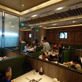 网友爆料餐厅视频,一探究竟，揭秘后厨卫生与菜品质量  第1张